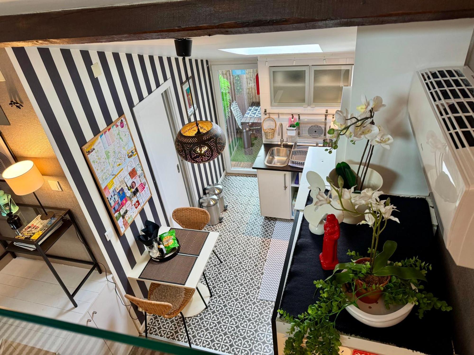 Studios With Mezzanine Rua Da Moeda Lissabon Buitenkant foto